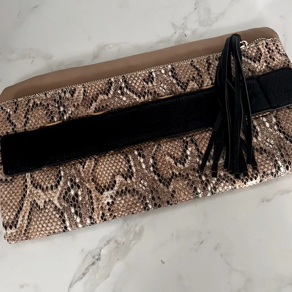 BCBGeneration Clutch EUC